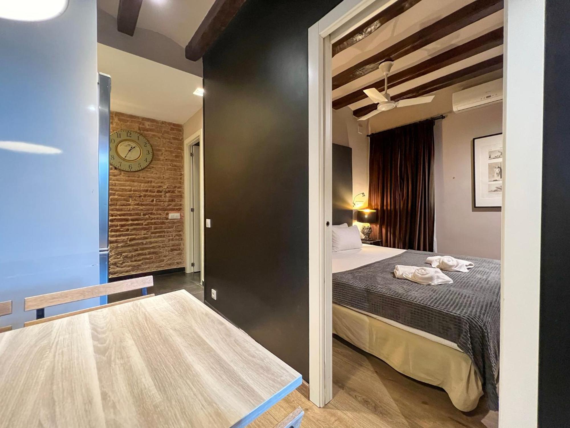 Stay U-Nique Apartments Est Barcelona Exterior photo
